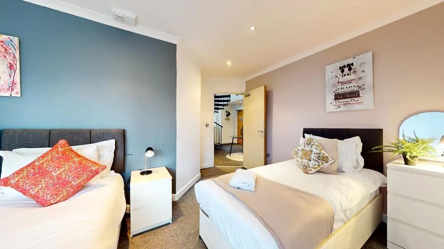 Central Cardiff Lux Penthouse W/Roof Terrace